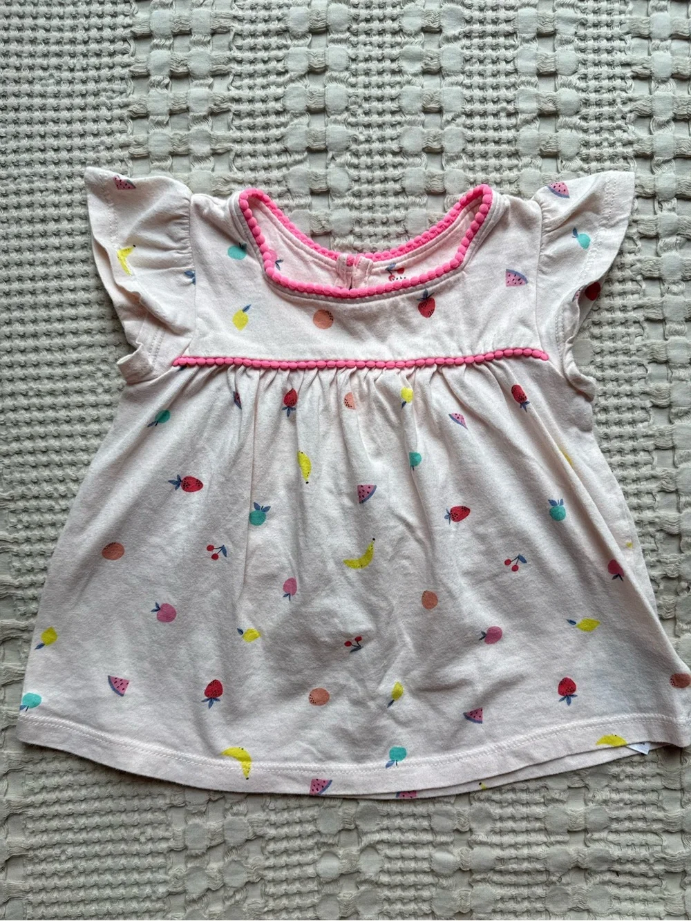 GAP Bundle of Summer Tops — White, Cream, Light Pink